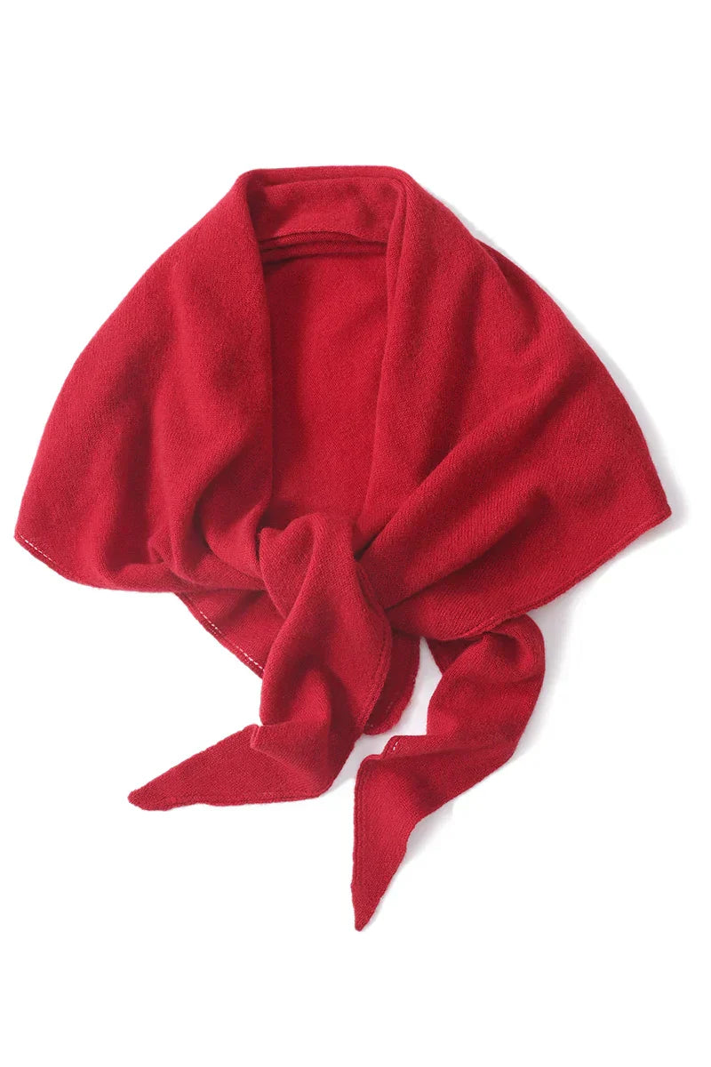 Elegant Triangle Scarf Women Made of 100% Wool - Warm and Stylish for Autumn and Winter