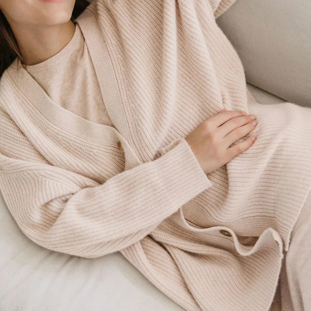 Felicity – Women's Oversized Button Cardigan