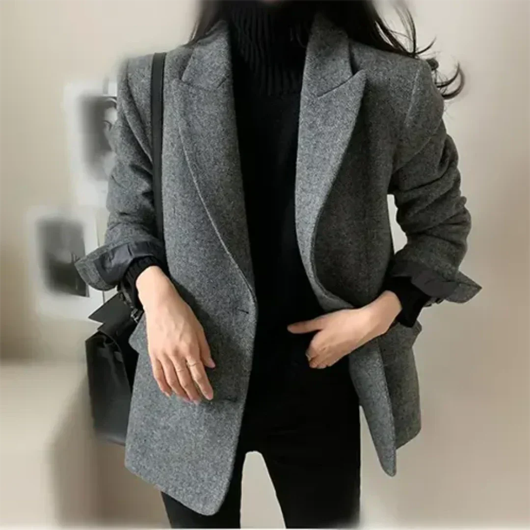Slim Fit Grey Ladies Jacket with Pockets - BritishElegance