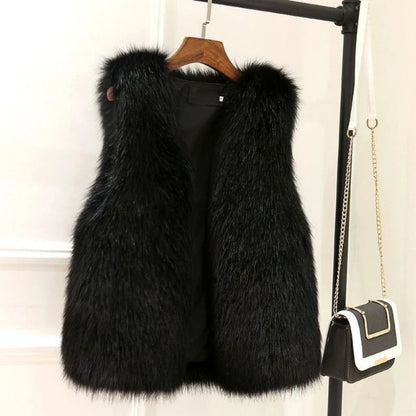 Gianna | Luxury Women's Bodywarmer with Faux Fur Look
