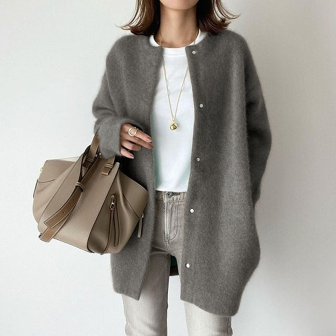 Women’s Cardigan – Stylish Elegance with Lasting Comfort