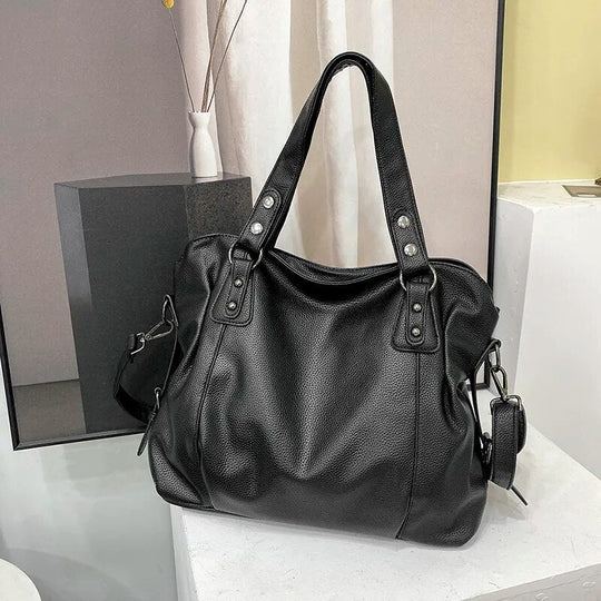 Spacious Cecilia shoulder bag for school