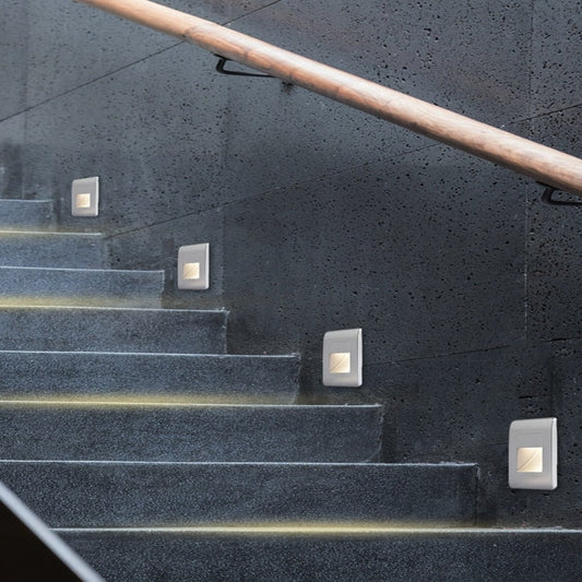 Bright Solar Powered Motion Wall Light - BritishElegance