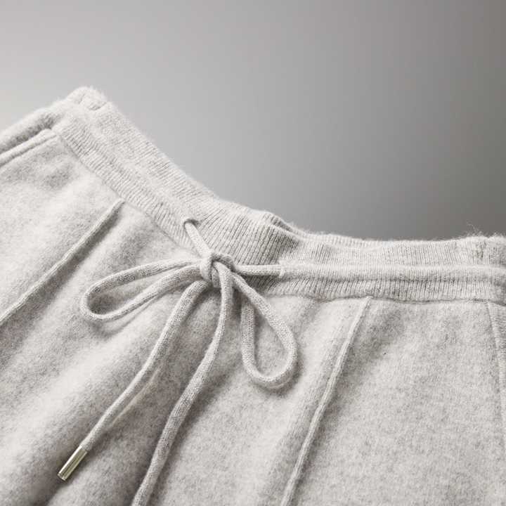 Men's cashmere trousers - Premium cashmere for timeless elegance