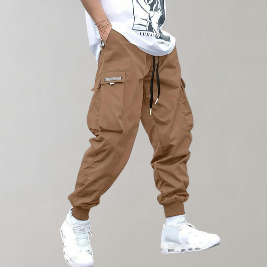 Versatile men's cargo pants with a slim leg