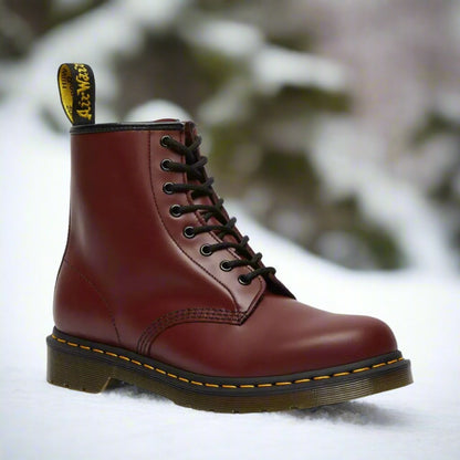 Modern women's lace-up boots – Comfortable & versatile design