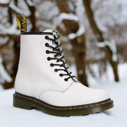 Modern women's lace-up boots – Comfortable & versatile design