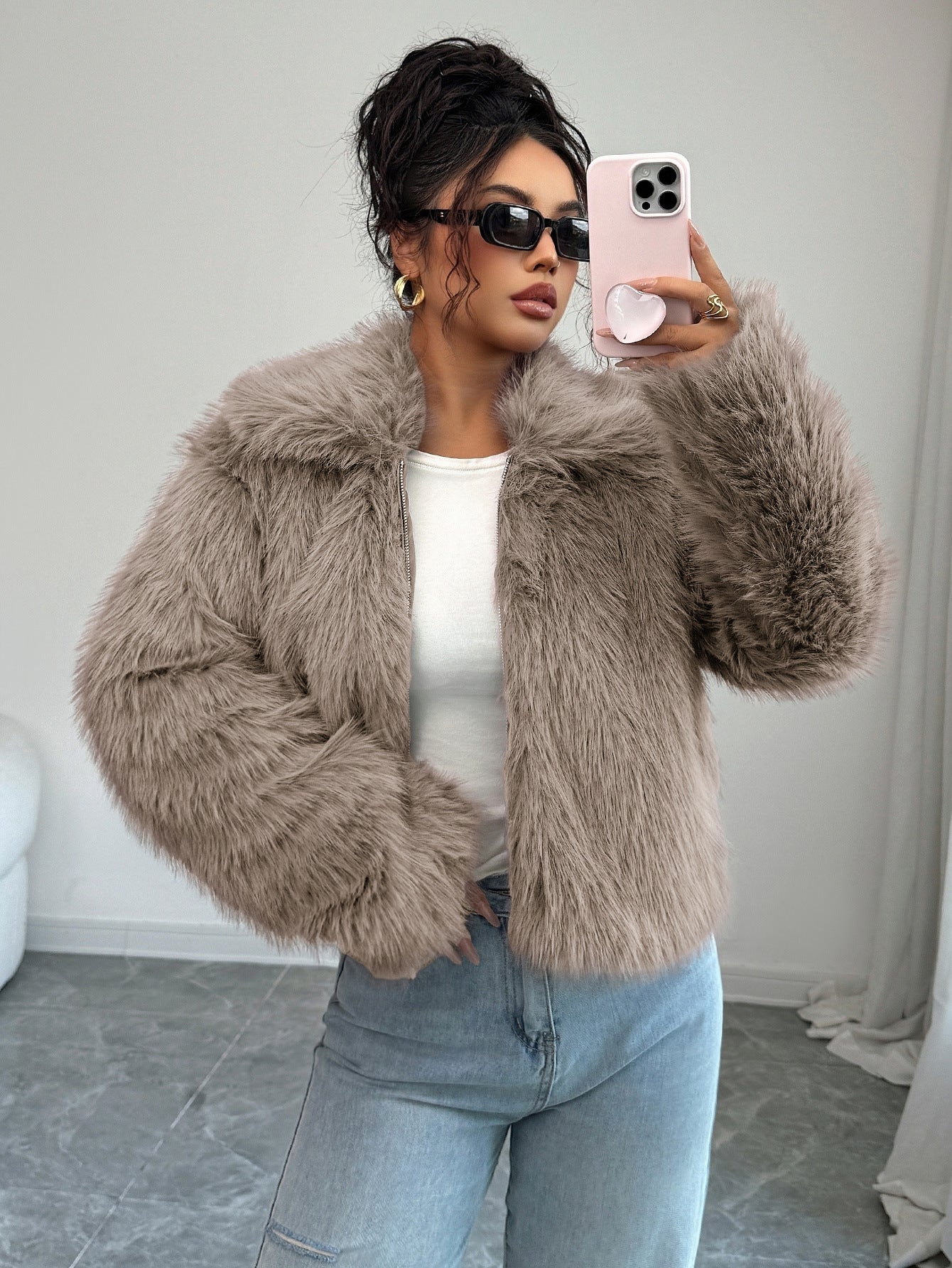 Sabel | Luxury Ladies Coat with Elegant Fur Structure