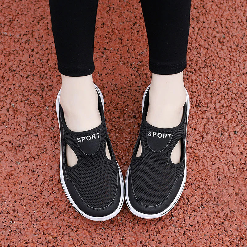 Leya Slippers | Breathable Slippers