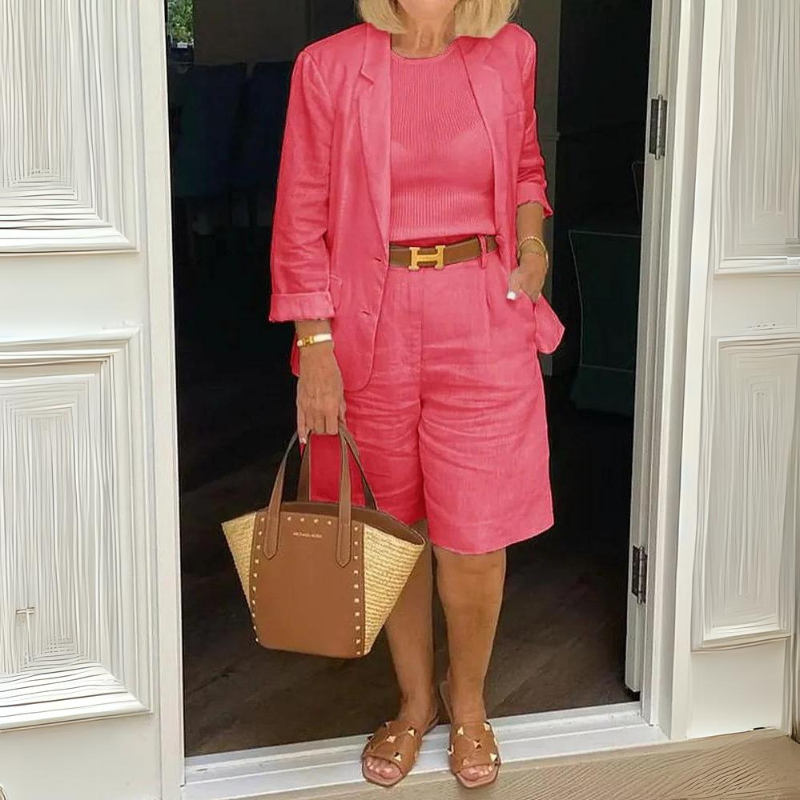 Women's Fashionable Red Shorts Suit Jacket Set - BritishElegance