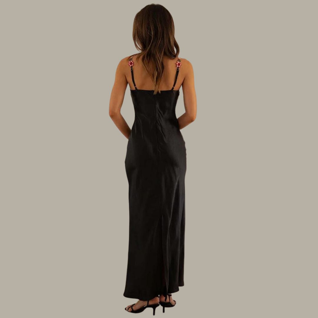 Lyra – Summer maxi dress with floral neckline