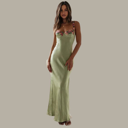 Lyra – Summer maxi dress with floral neckline