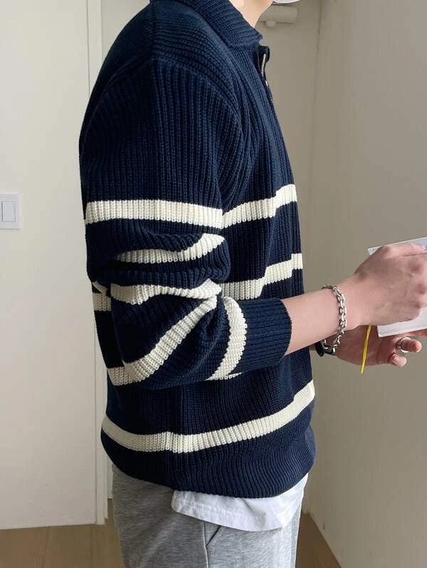 Piers - Old Money Striped Zip-up Sweater
