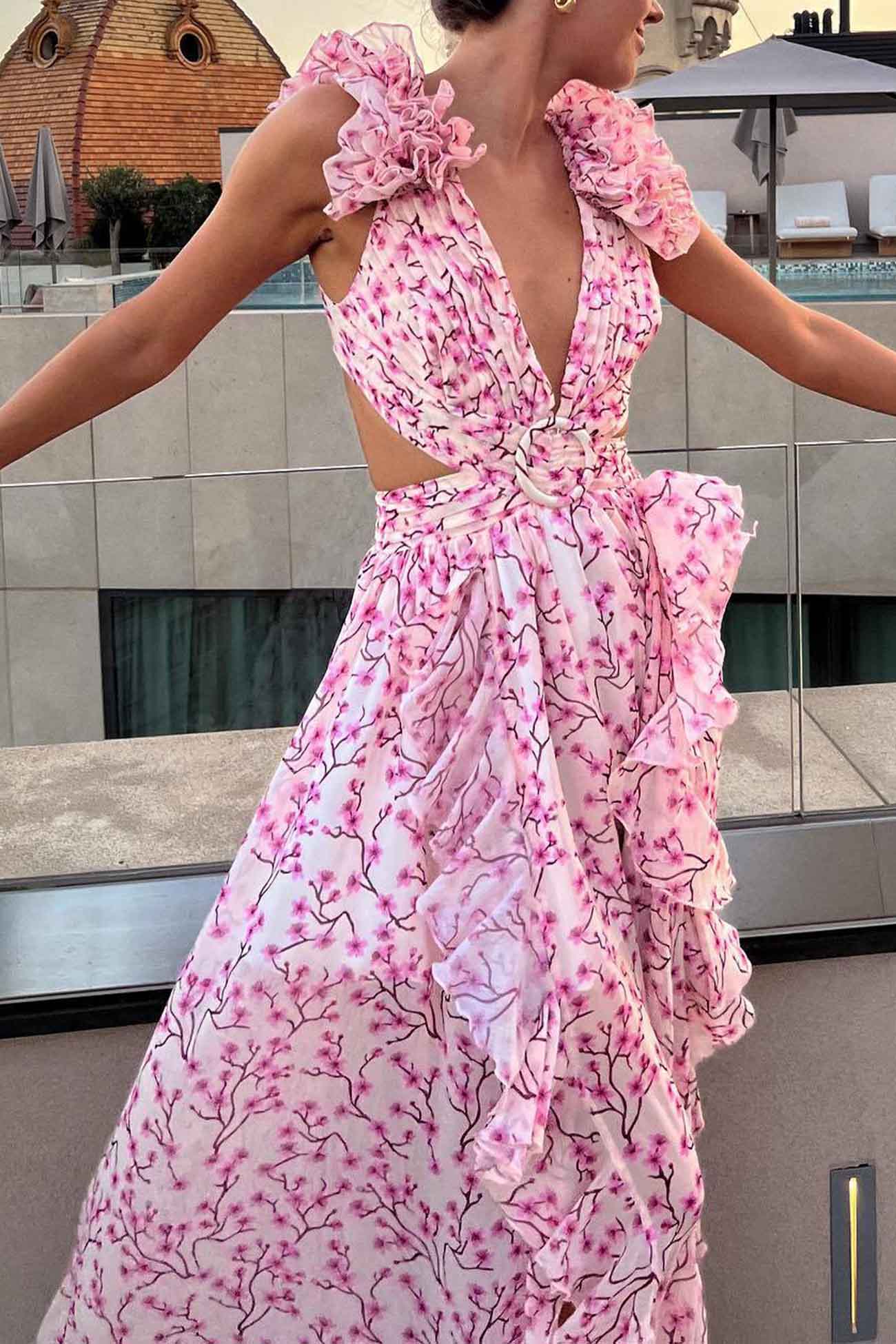 Maris – Summer Floral Criss-cross Dress
