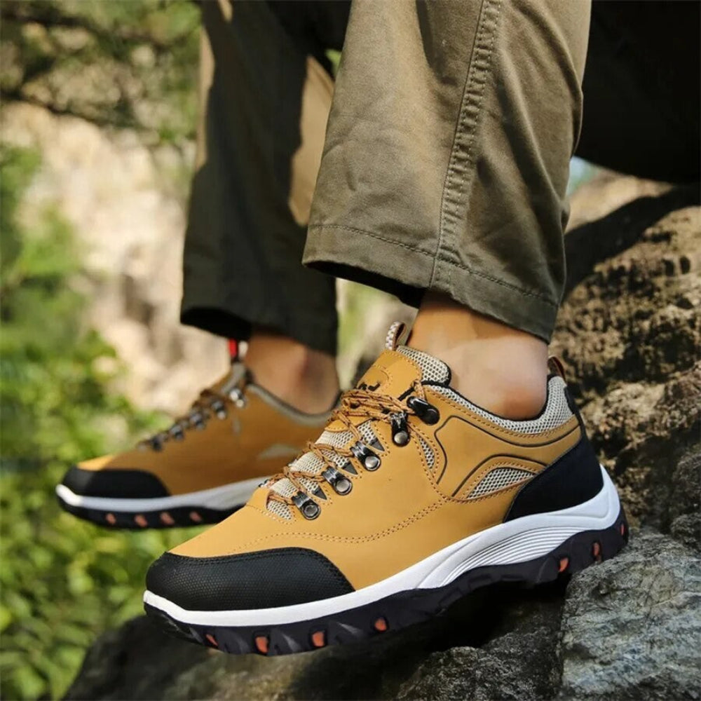 Grip Sole Men's Casual Walking Shoes