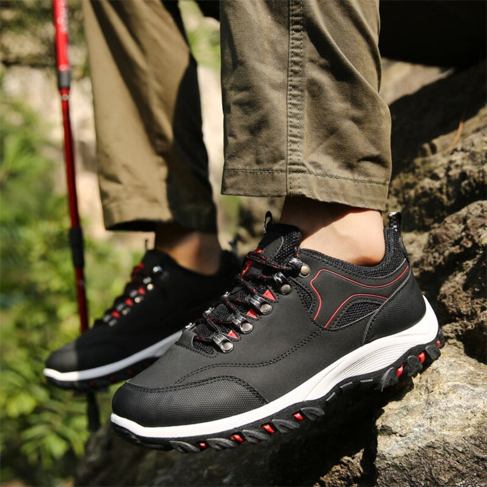 Grip Sole Men's Casual Walking Shoes