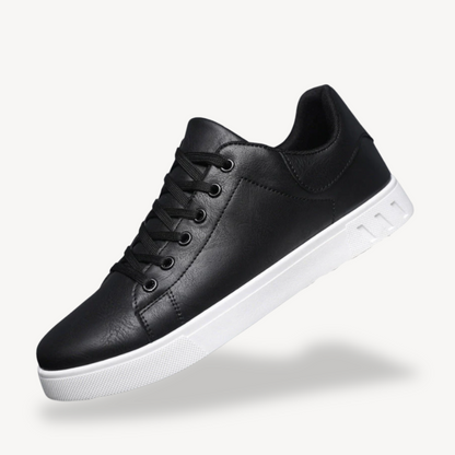 Men’s Classic Low-Top Sneaker