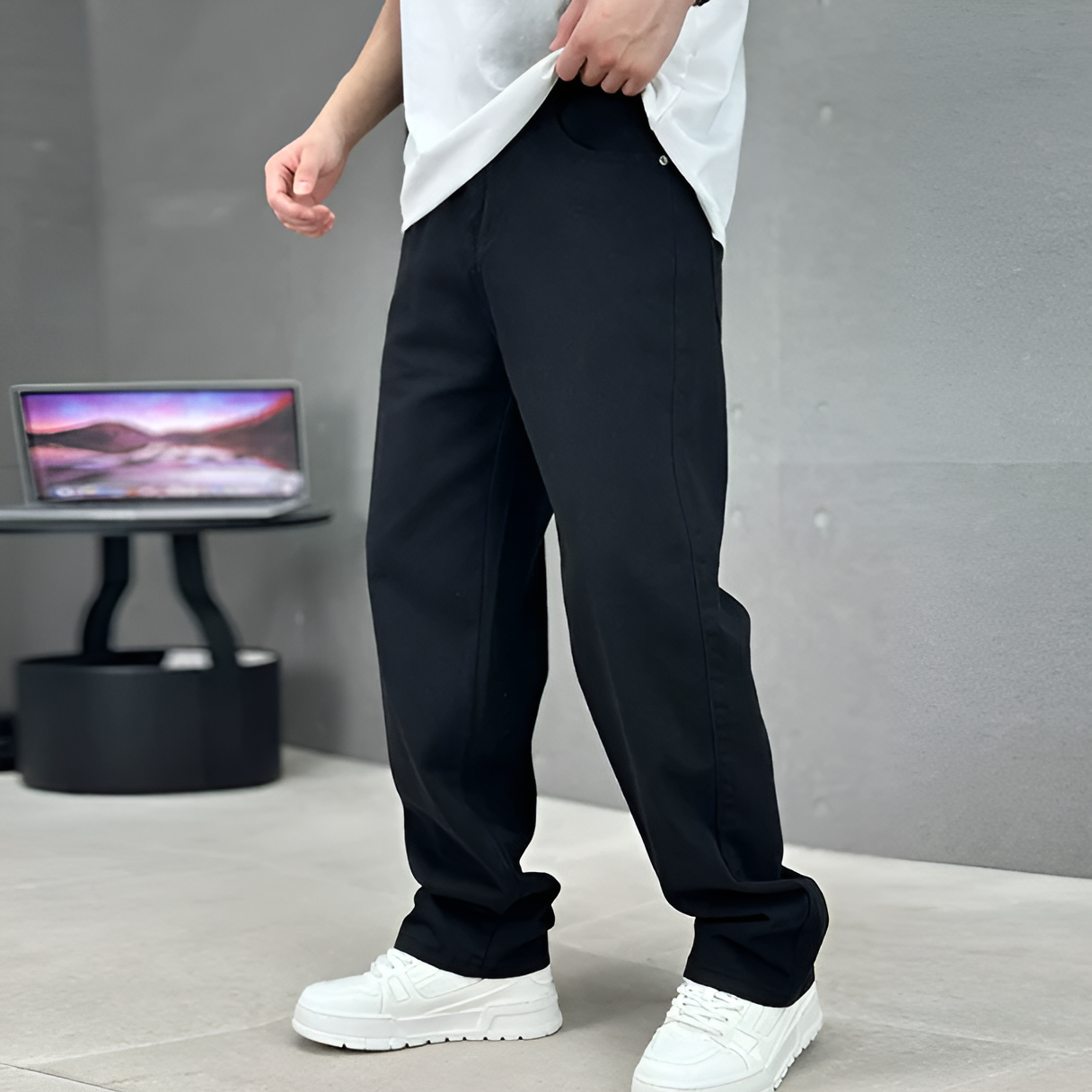 Classic Fit Straight Leg Men's Jeans - BritishElegance