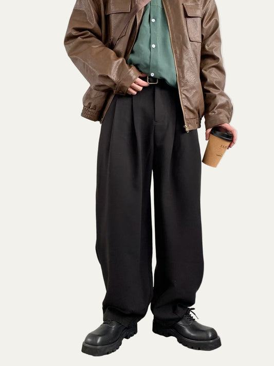 Men’s Wide-Leg Pleated Trousers