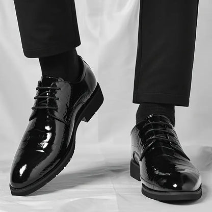 Men’s Black Patent Oxford Dress Shoes – Gloss Textured Finish with Lace-Up Closure