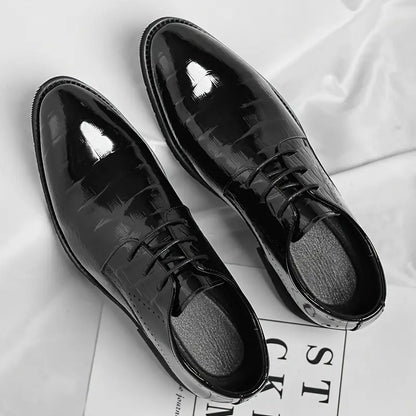 Men’s Black Patent Oxford Dress Shoes – Gloss Textured Finish with Lace-Up Closure