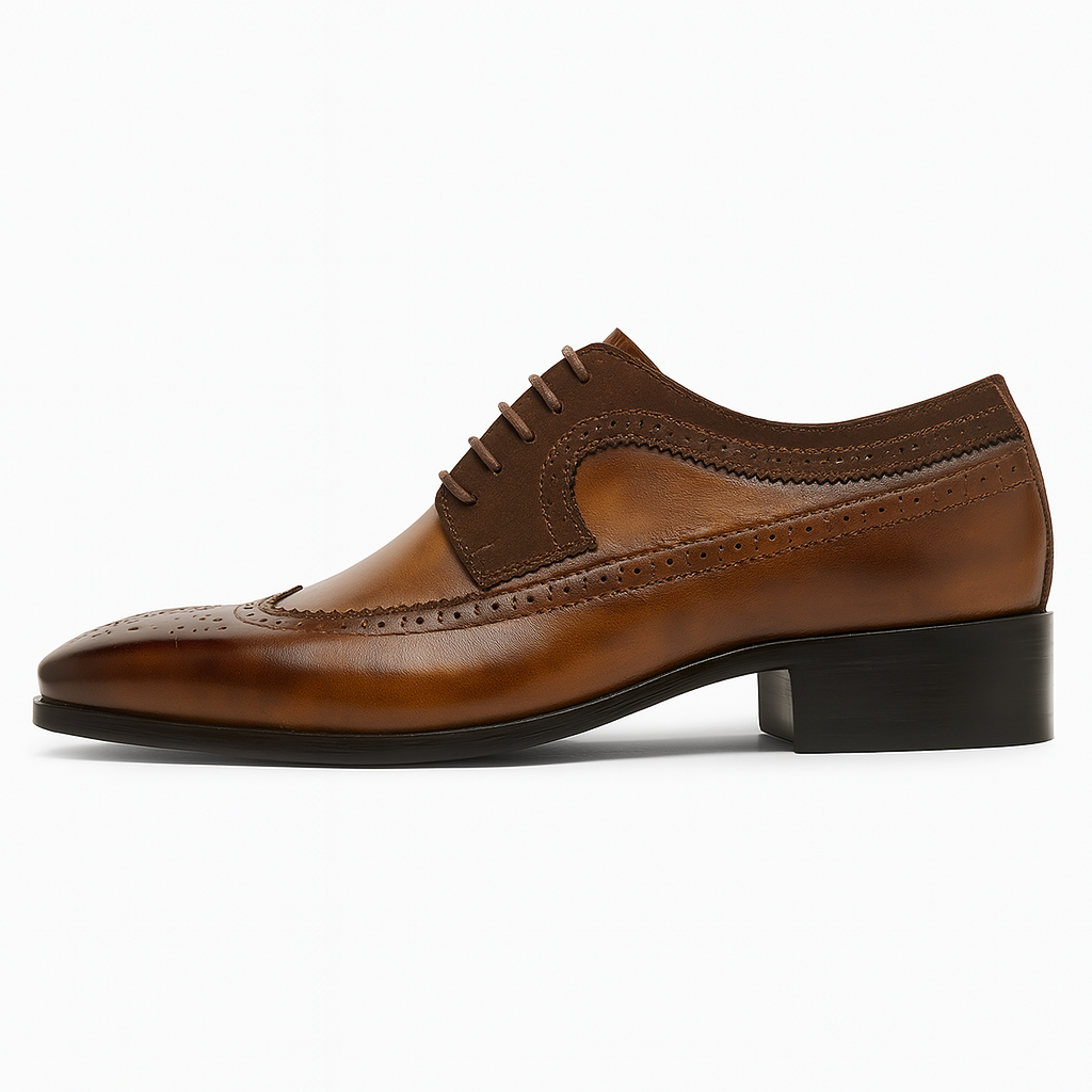 Men’s Brogue Oxford Shoes – Two-Tone Wingtip Design