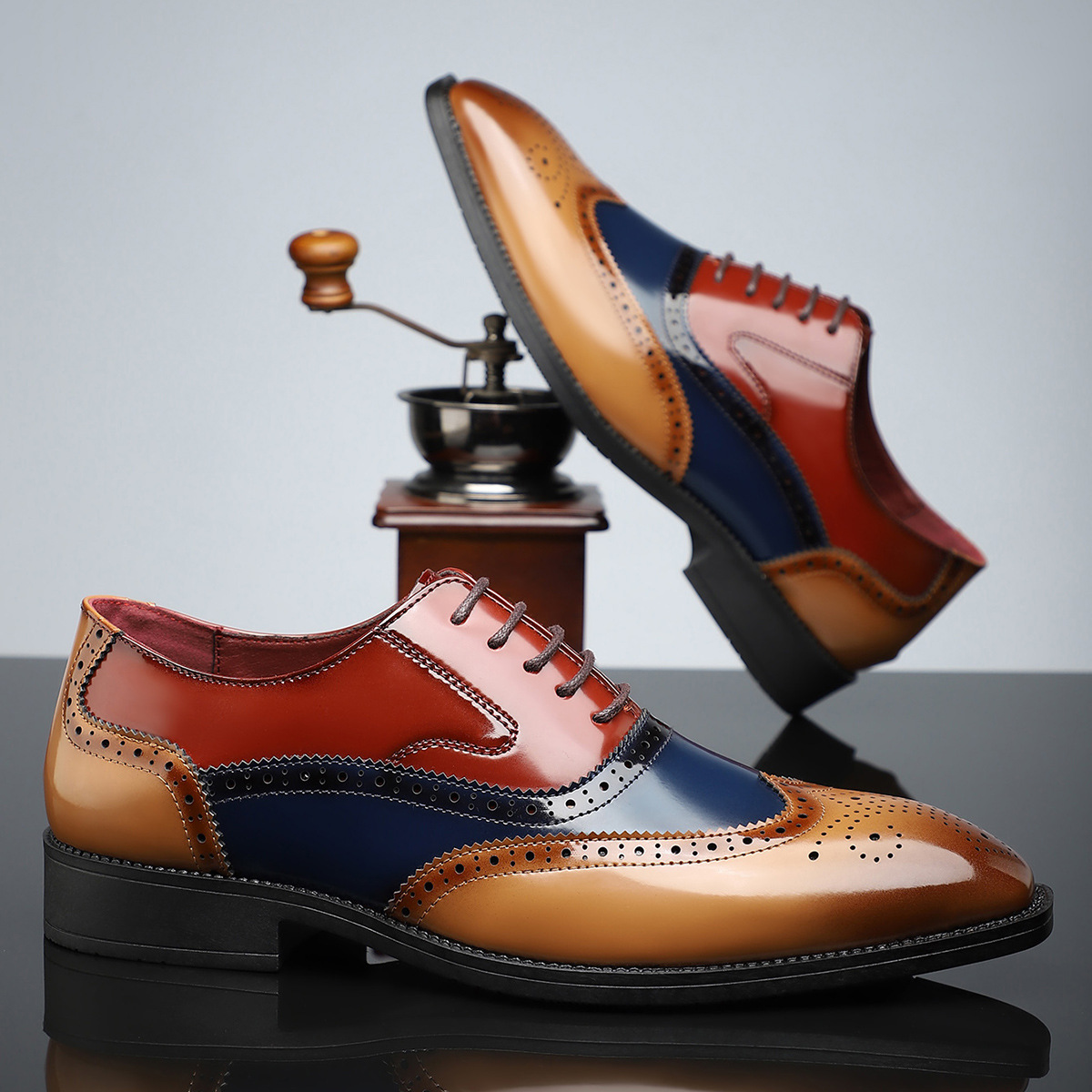 Men’s Patent Brogue Dress Shoes – Classic Wingtip Elegance for Formal Wear