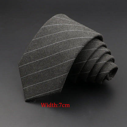 Men’s Slim Solid Colour Formal Necktie – Business & Dresswear Classic Tie