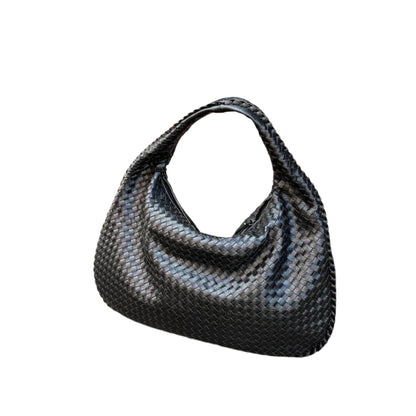 Women's structured hobo bag with adjustable shoulder strap