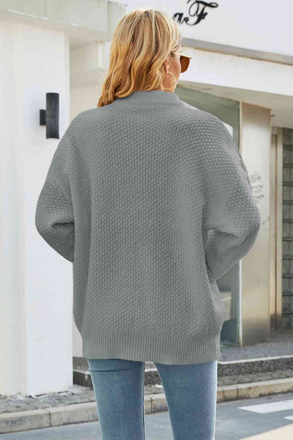 Morgane | Moderne loose-fitting cable sweater for women