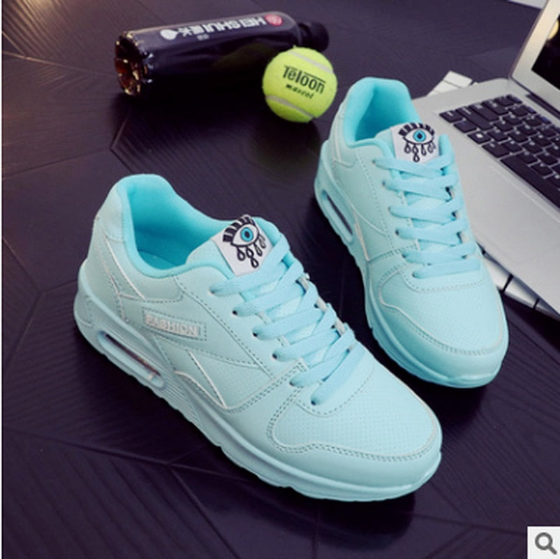 Norma | Women's Running Sneaker | Flat