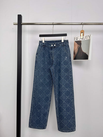 Comfortable Glam Straight Leg Jeans – Sparkle Embroidery Detail