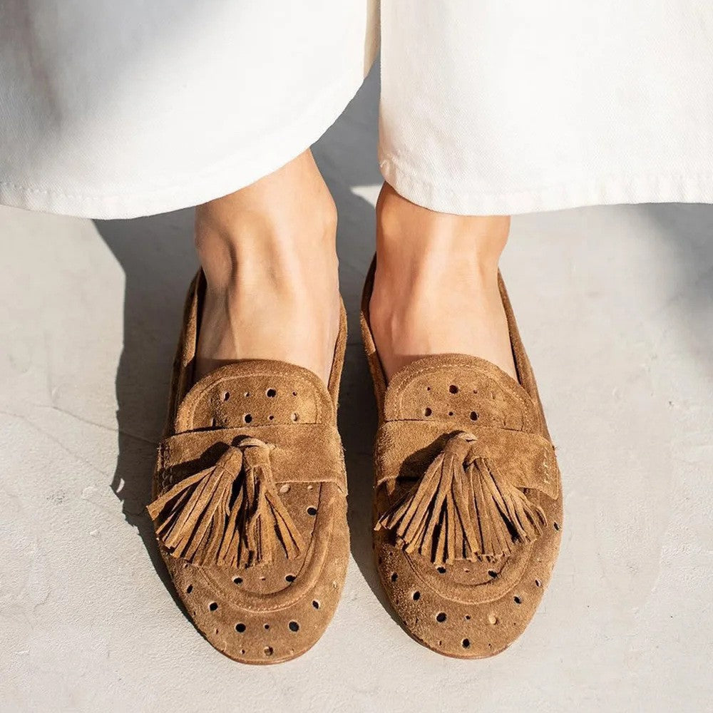 Stylish Suede Slip On Shoes with Tassel - BritishElegance