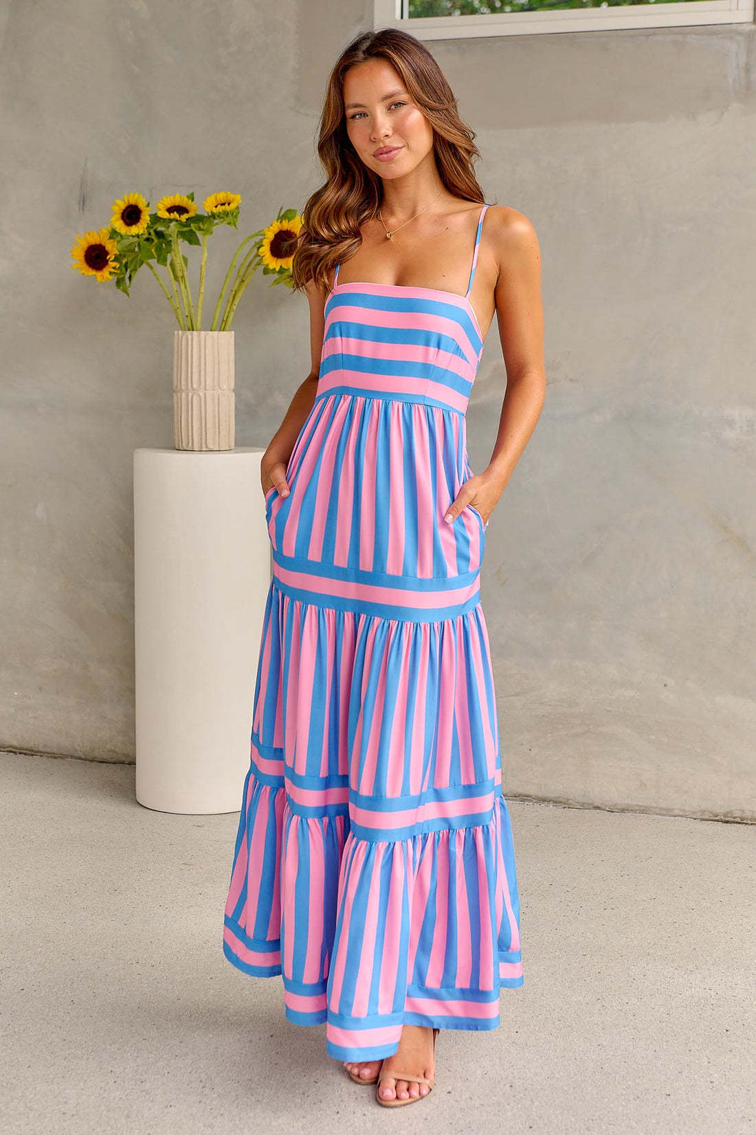Chic Summer Dress - Adjustable Buckle Detail & Buttons