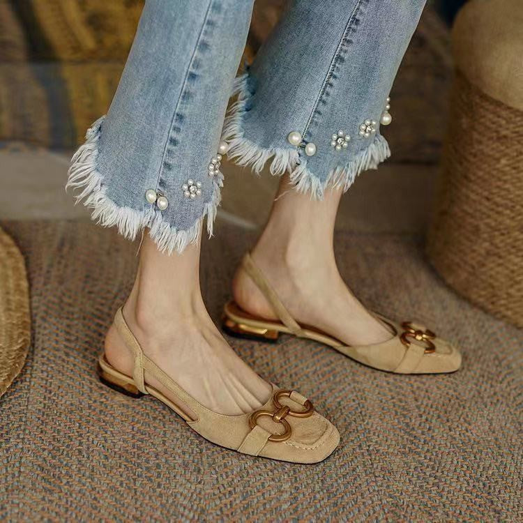 Evona Slingbacks