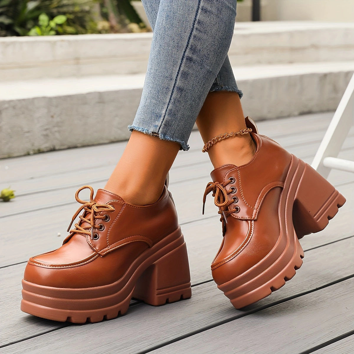 Erla Platform Shoes