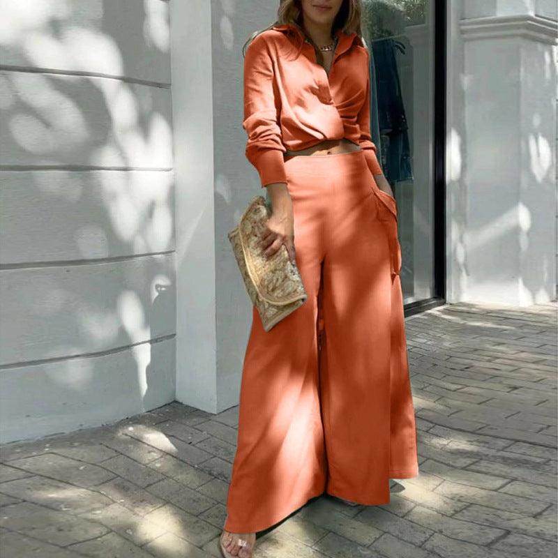 Chic 2-Piece Women's Suit with Fitted Top and Trousers