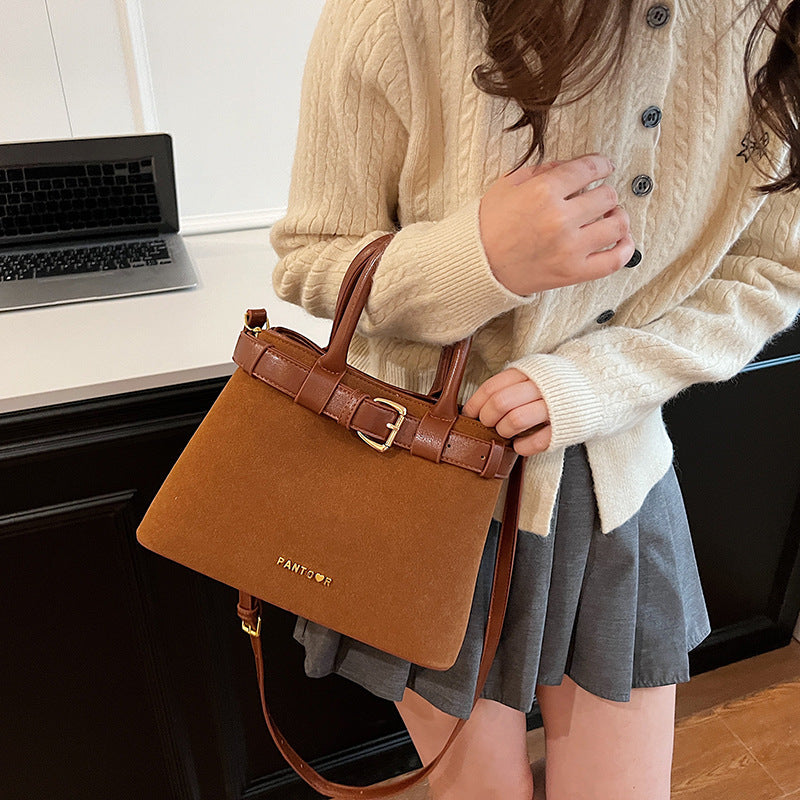 Fashionable One Shoulder Crossbody Purse - BritishElegance