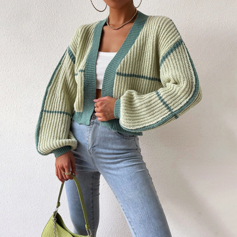 Linda | Short Sleeve Knitted Sweater - BritishElegance