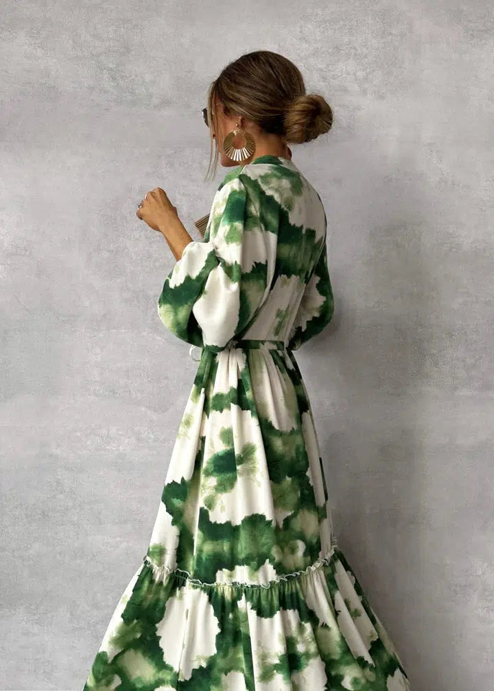Odessa – Floral Flowy Dress with V-neck