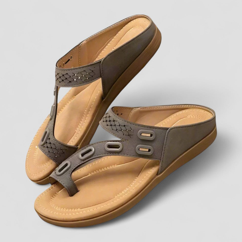 Women’s Flat Sandals