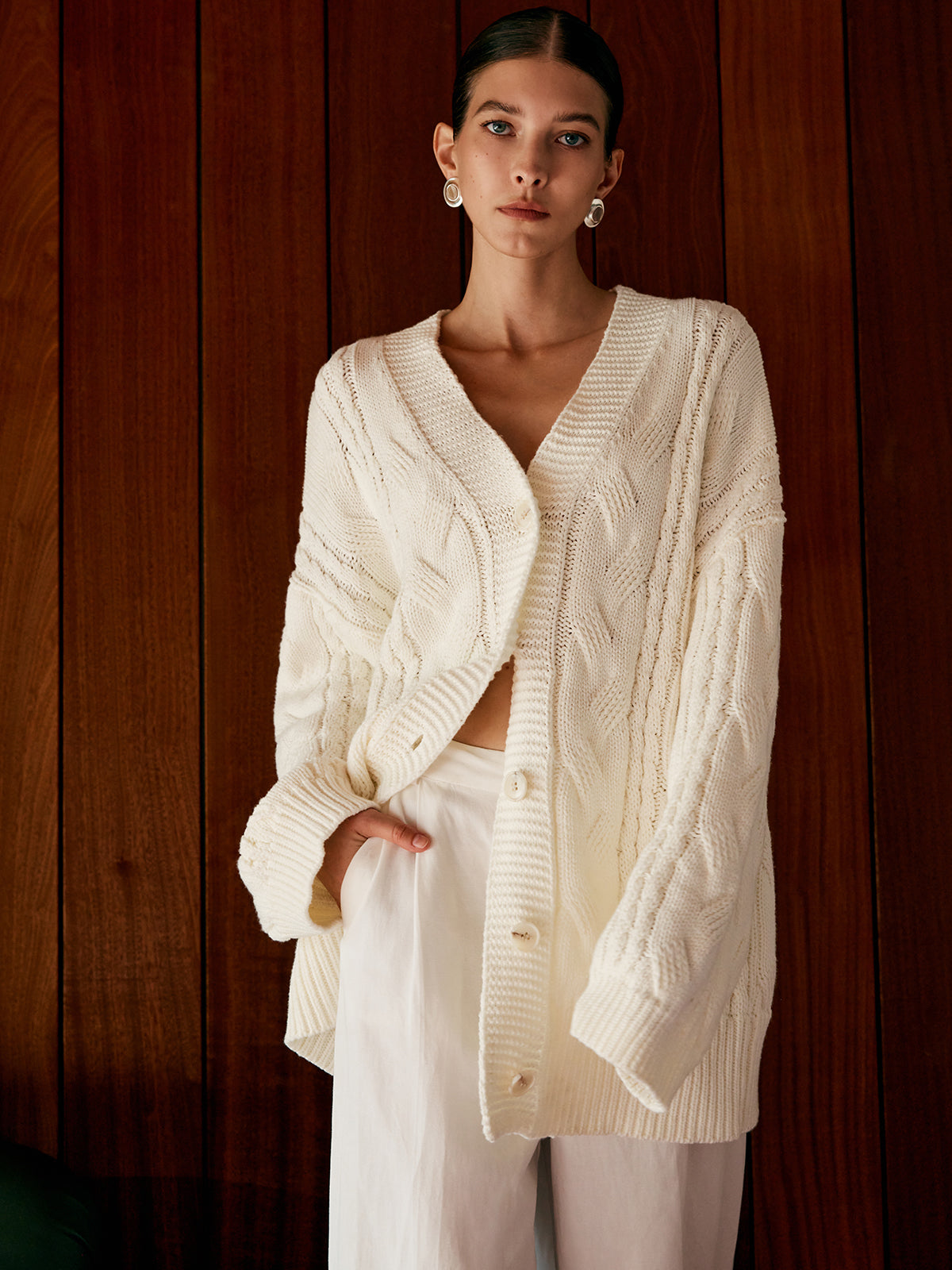 Aliyah | Elegant Oversized Cable Knit Outwear