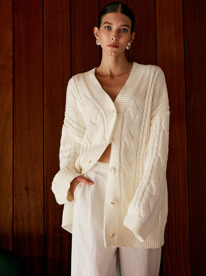 Aliyah | Elegant Oversized Cable Knit Outwear