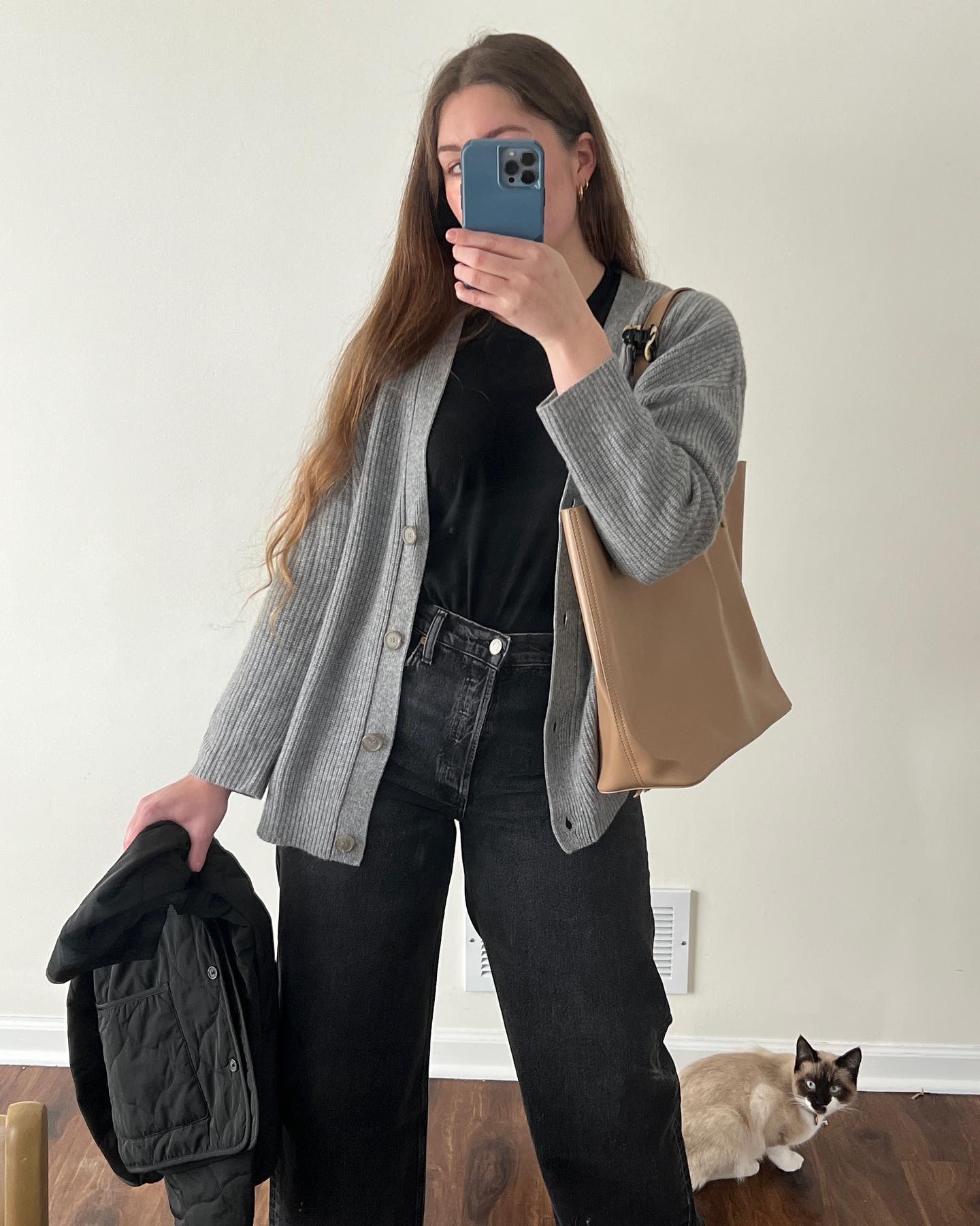 Oversized cardigan with button details for coziness