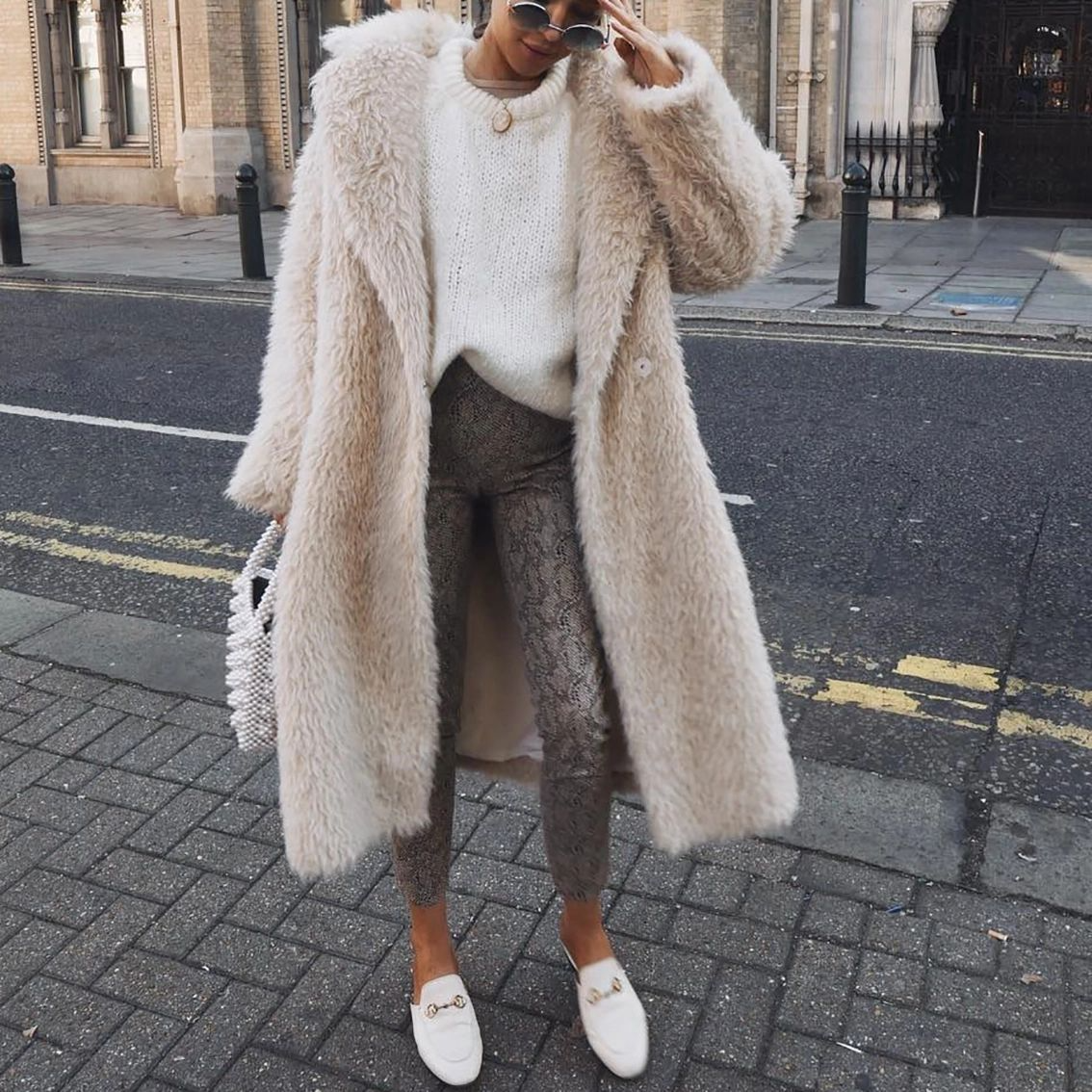 Kathleen | Women’s Oversized Mid-Length Jacket – Faux Fur Open Front Design with Shaggy Texture for Stylish Fall and Winter Outfits