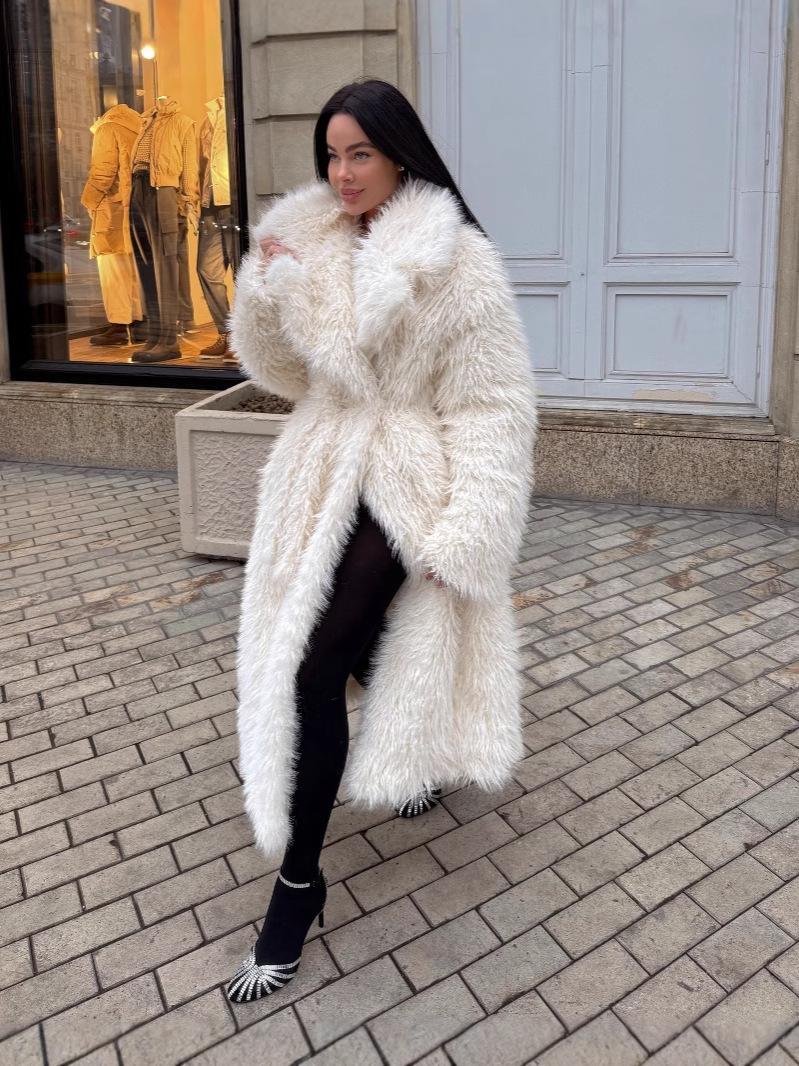 Kathleen | Women’s Oversized Mid-Length Jacket – Faux Fur Open Front Design with Shaggy Texture for Stylish Fall and Winter Outfits