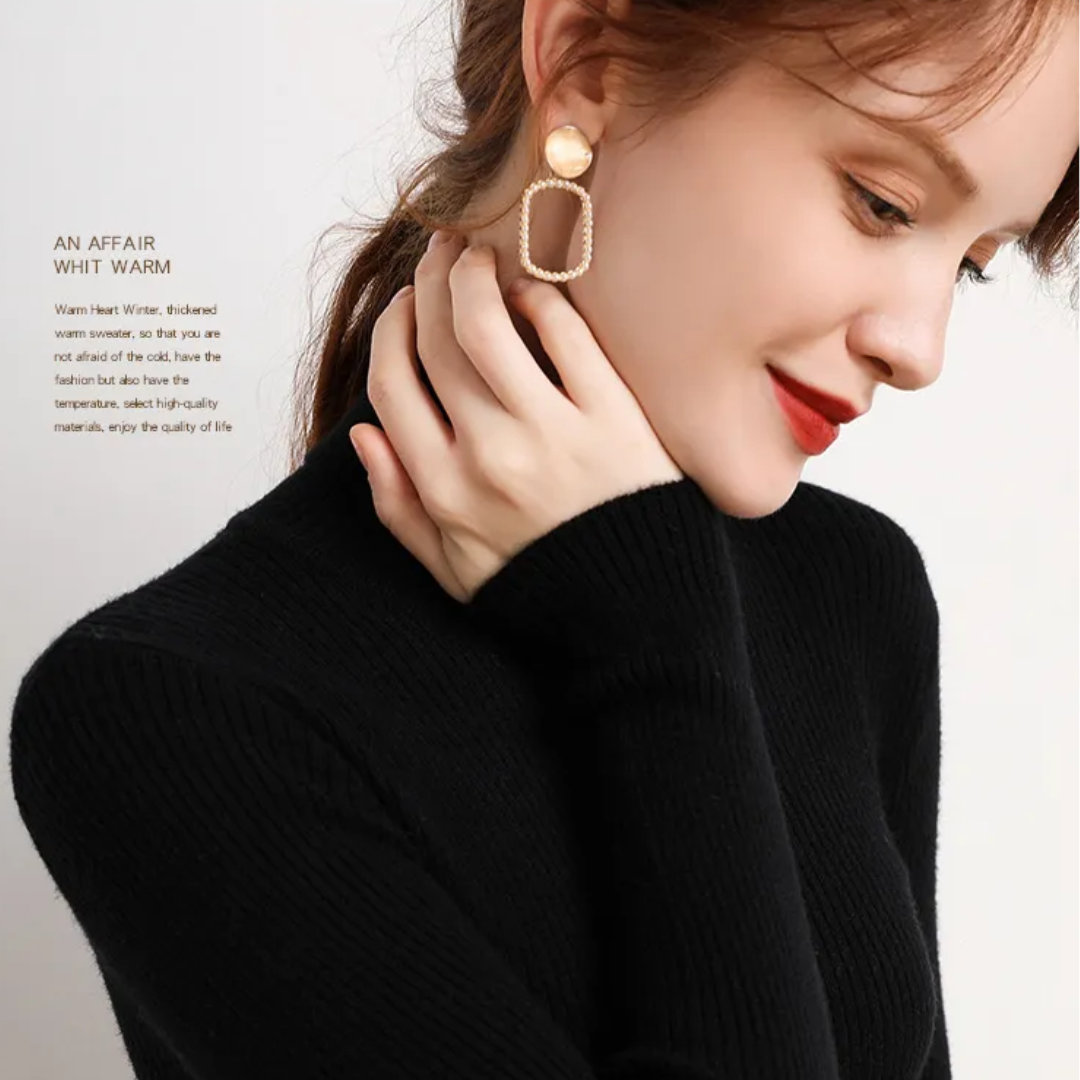 Paisley – Women’s Knit Turtleneck Jumper