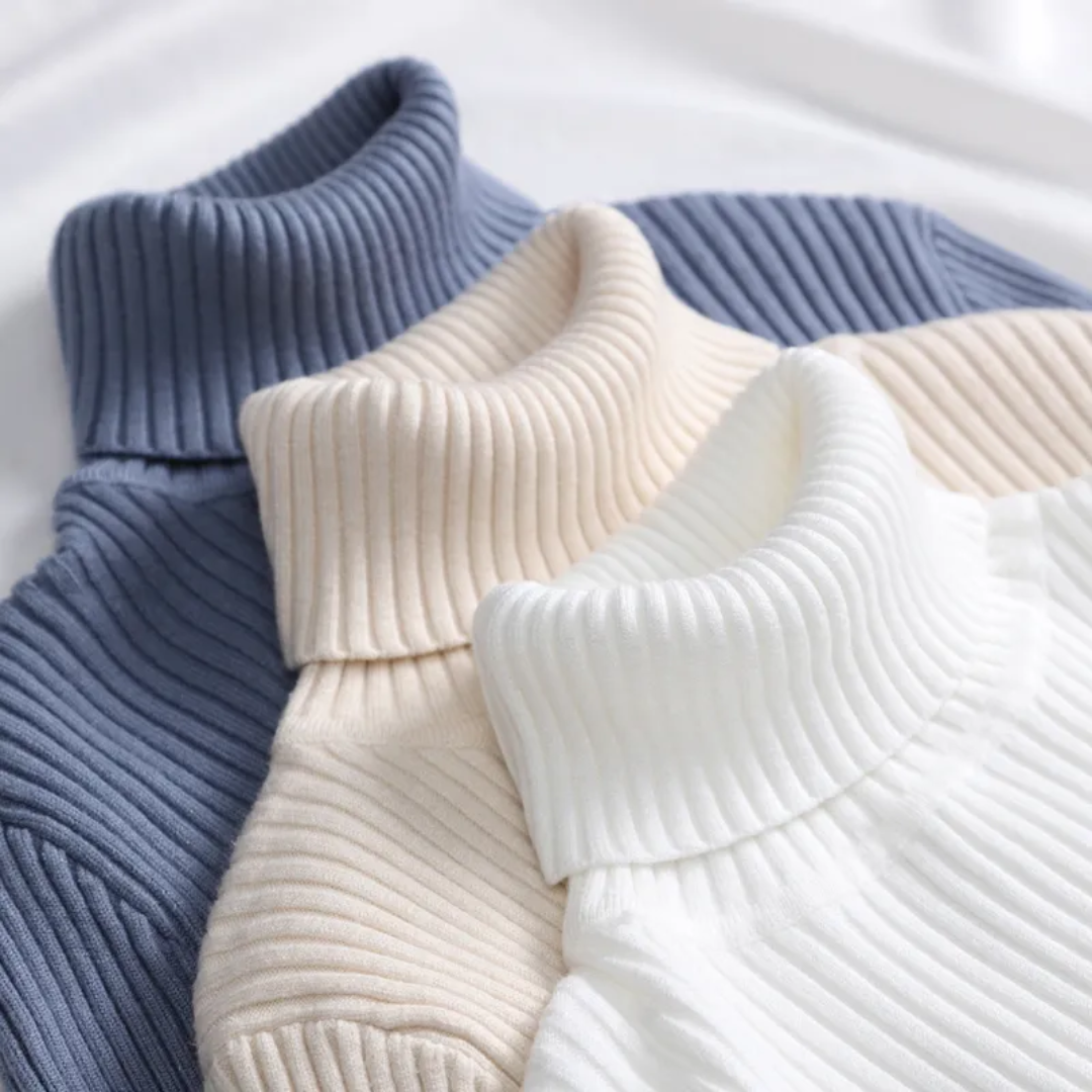 Paisley – Women’s Knit Turtleneck Jumper