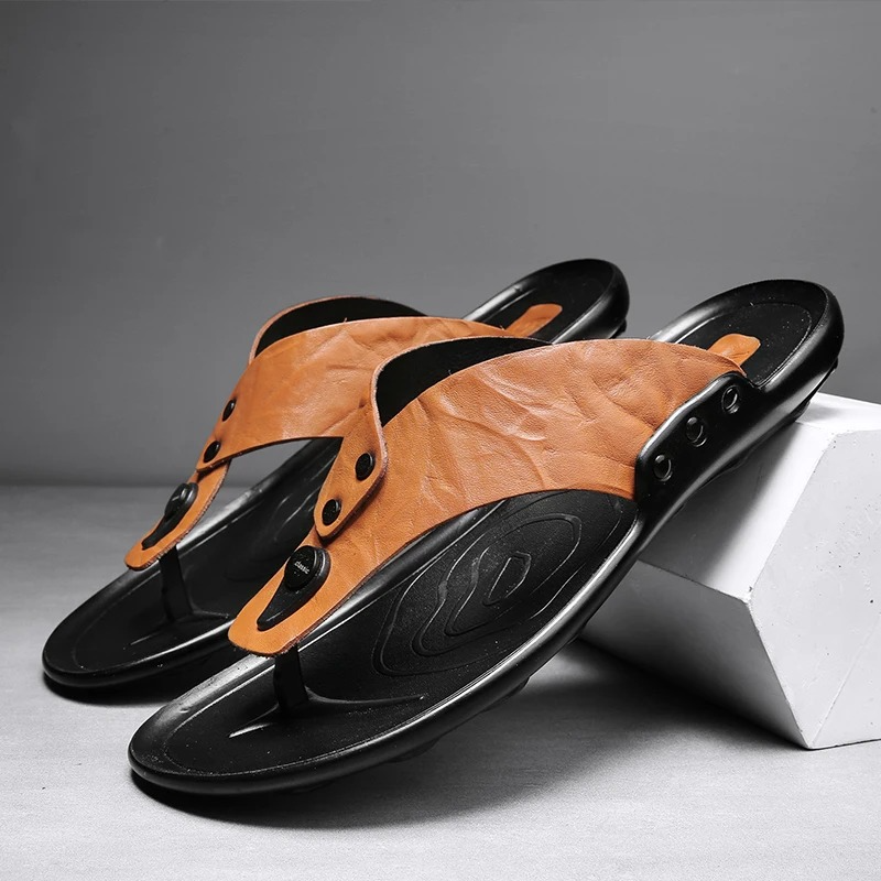 Arvento | Italian Leather Slides – Rivet Detail with Anti-Slip Comfort Sole
