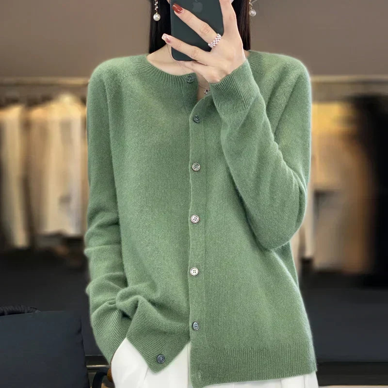 Soft Merino Wool Cardigan for All Seasons - BritishElegance